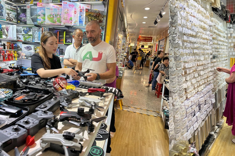 Guangzhou: Private Sourcing and Shopping Tour with Guide