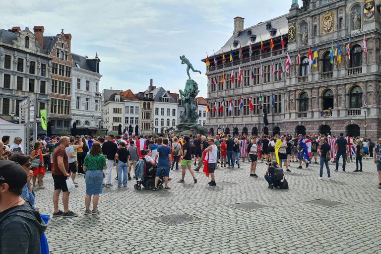 Visite pied à pied historique d'Anvers et tournée des bars