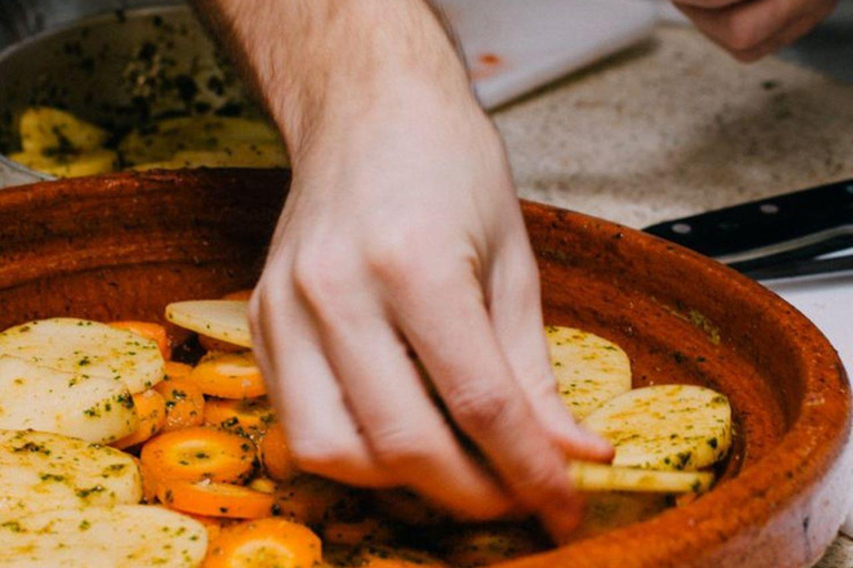 Matlagningskurs i marockansk mat med en lokal kock i Marrakech
