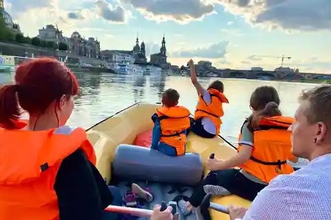 Dresden: Båttur i gummibåt från Pillnitz till Dresdens gamla stadskärna