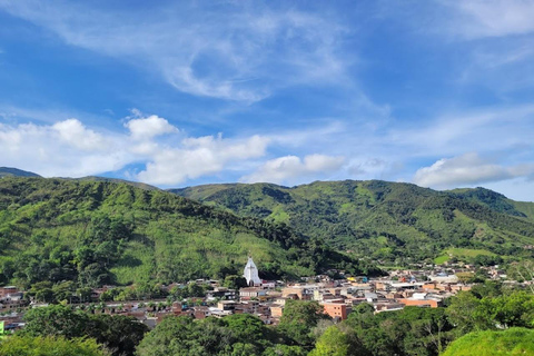 MEDELLIN: TOUR CISNEROS + CORREGIMIENTO SANTIAGO + MUSEO FUNDA TUNEL