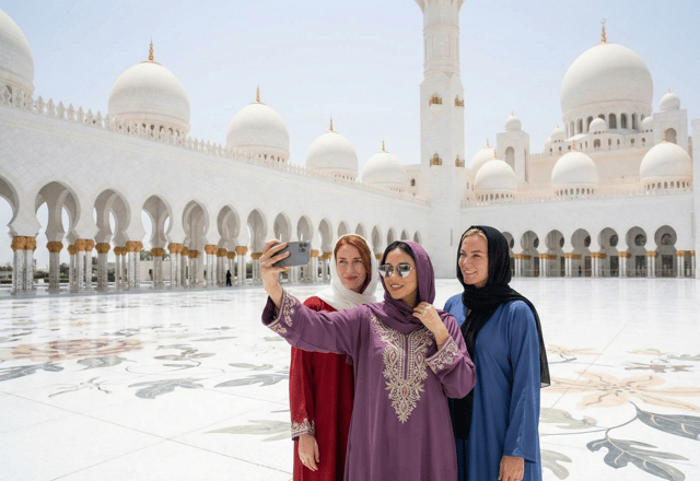 Tour di Abu Dhabi: Moschea dello Sceicco Zayed, Louvre e Museo Zayed
