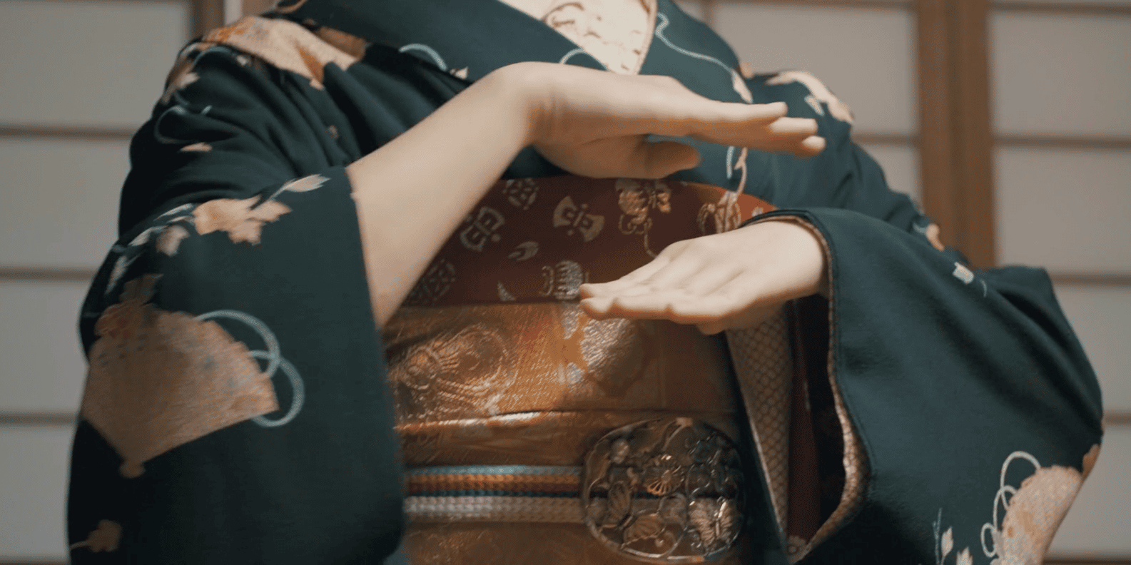 Kyoto Gion Cultural Walk & Geisha Show with Dining Options
