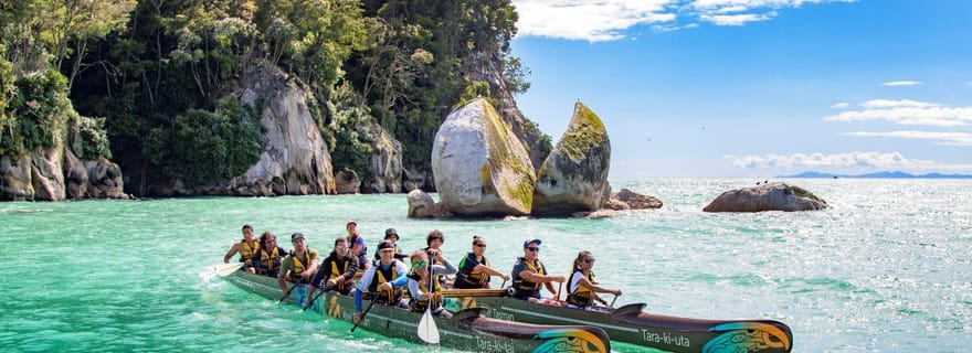 Parc national Abel Tasman : visite en waka et à pied