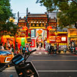Pechino: tour a piedi serale tra gli antichi hutong e alla scoperta del cibo