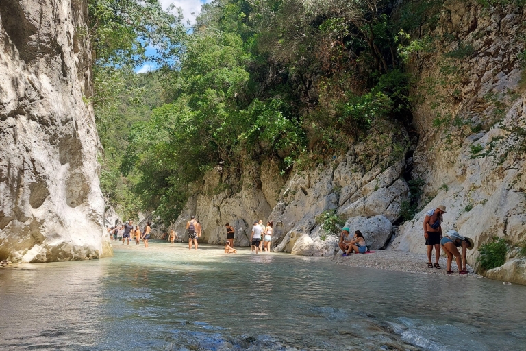 Corfú: Excursión de senderismo por el río Aqueronte con viaje en ferryCorfú: Excursión por el río Aqueronte con viaje en ferry