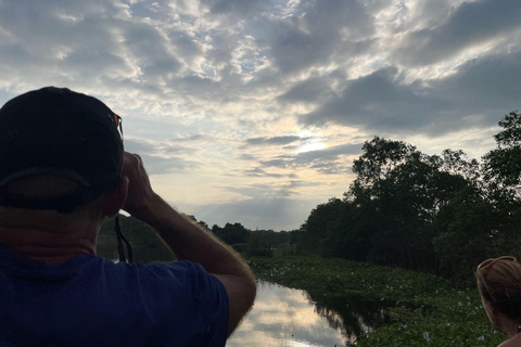 From Galle/Mirissa: Kalametiya Bird Sanctuary Boat Safari Hambantota: Kalametiya Bird Sanctuary Boat Safari-Private