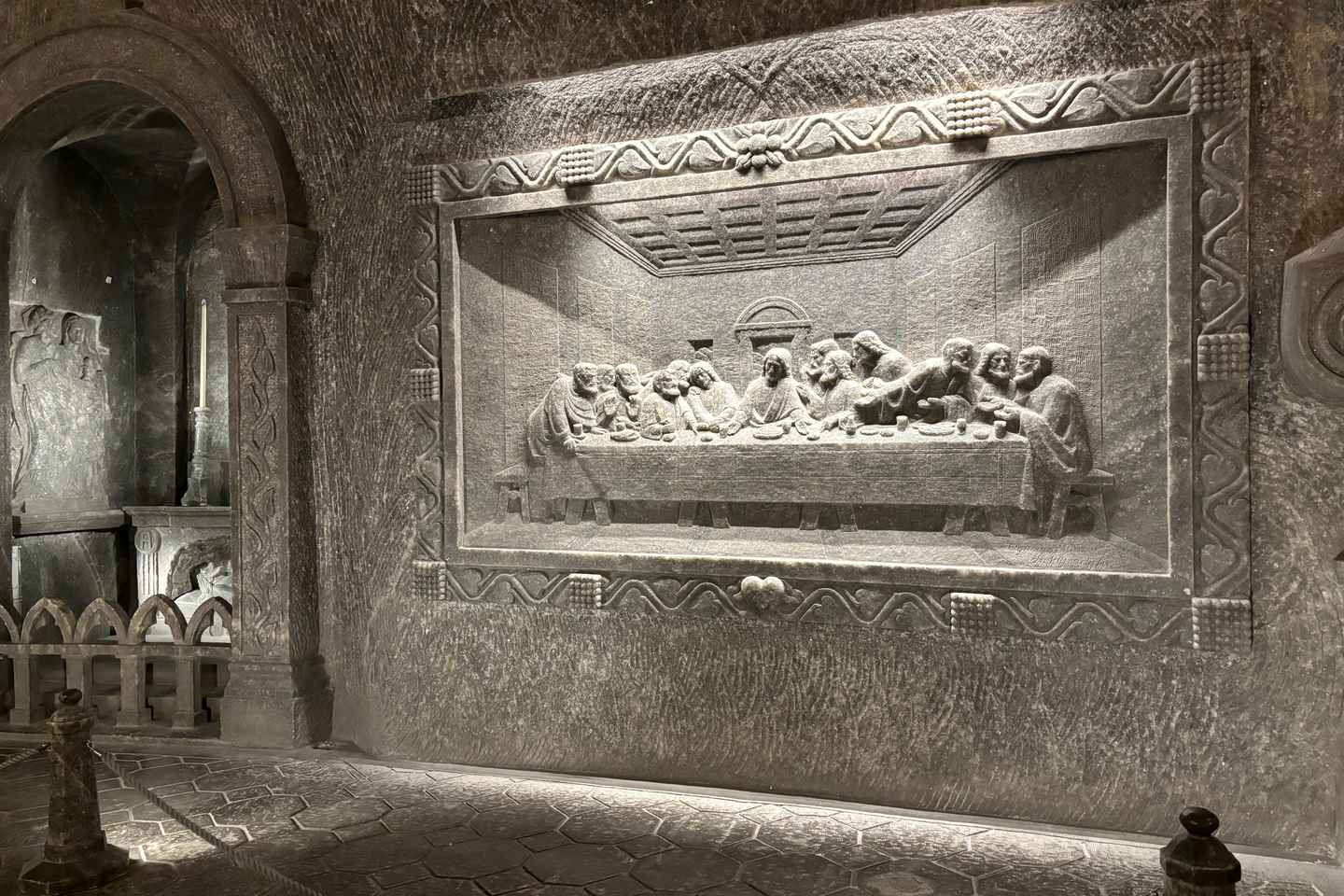 クラクフ発 ヴィエリチカ岩塩坑ガイドツアー（ホテル送迎付き）