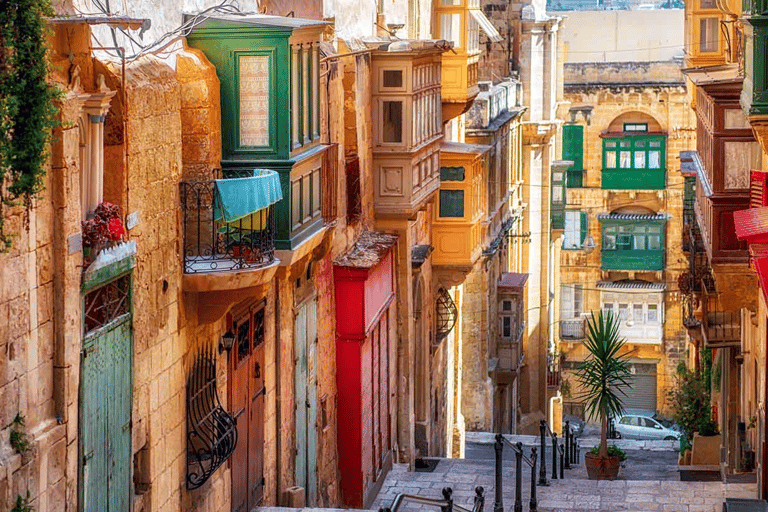 La Valletta Tour privato guidato in inglese, francese o italianoPunto di incontro: Hotel Castille