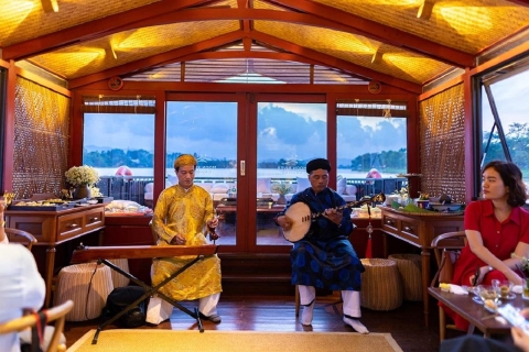 Hue: Traditioneel zingen op de Huong rivier Ticket