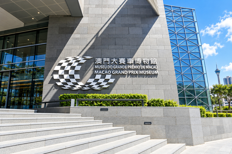 Macau: Private Car Tour with Pandas, Beach, and Museum