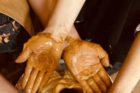 Hammamet : cours de poterie avec un artisan local
