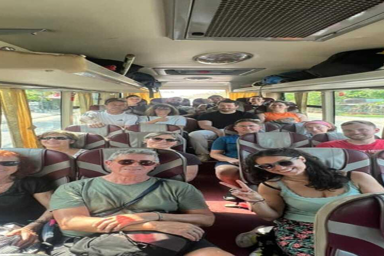 Vanuit Hue: Hoi An Bus Transfer met Hai Van Pas &amp; ...