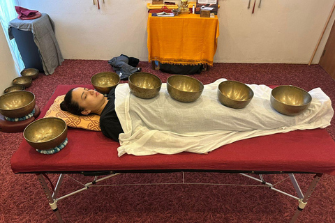 Katmandu: wycieczka do Boudhanath i uzdrawianie dźwiękiemWycieczka prywatna