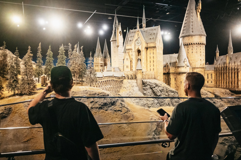 London - Harry Potter Fullt guidad tur i skapandet av Harry PotterLondon: Fullständigt guidad &quot;Making of Harry Potter&quot;-rundtur