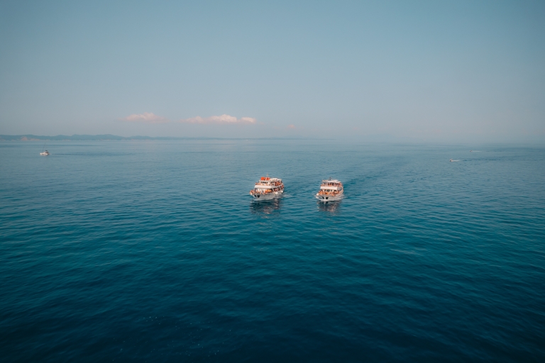 Corfou : Croisière d'une journée au lagon bleu depuis Benitses ou LefkimmiCroisière avec transfert du sud de Corfou au port de Lefkimmi