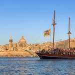 Malta: Festa in barca dei pirati con bevande e cibo