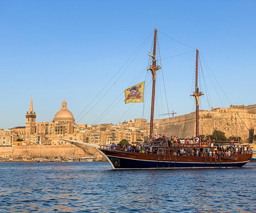 Malta: 5-Hour Lazy Pirate Boat Party with Drinks & Food