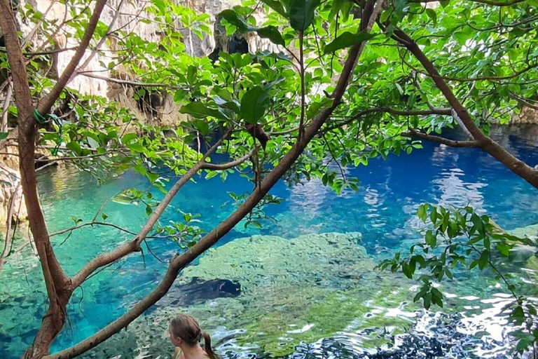 Zanzibar: wyspa więzienna, jaskinia Kuza i wycieczka na plażę MtendeZanzibar: wycieczka na wyspę więzienną, do jaskini Kuza i na plażę Mtende