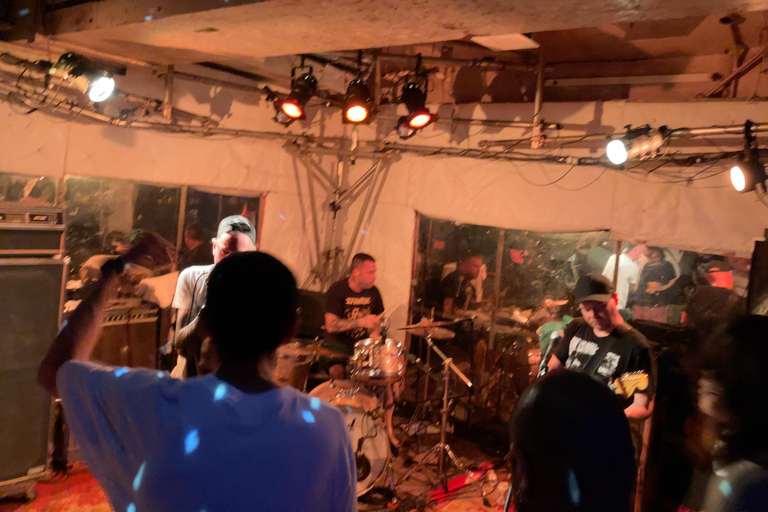 أوساكا تجربة الموسيقى والمأكولات الحية تحت الأرض