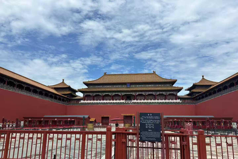 Beijing: Forbidden City Hidden Route Tour with Entry Tickets 08:00 Forbidden City In-Depth Tour_Small Group【Morning】