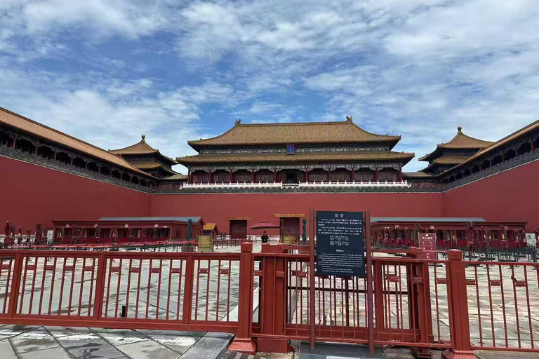 Beijing: Forbidden City Hidden Route Tour with Entry Tickets 08:00 Forbidden City In-Depth Tour_Small Group【Morning】