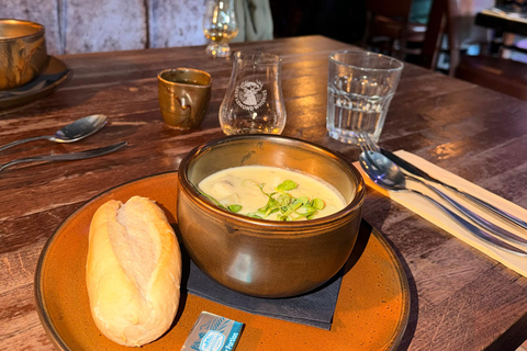 Glasgow: Scottish Food Tasting Experience with Drinks