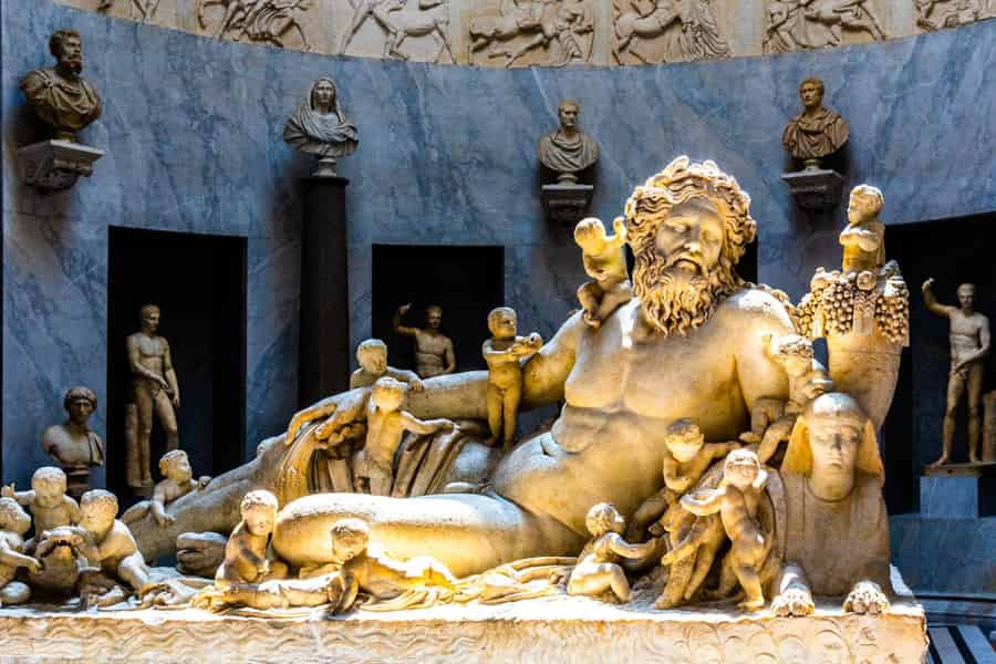 Vatican Museums, Sistine Chapel & St. Peter's Basilica Tour — GetYourGuide activity photo 4