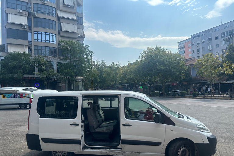 Von Tirana nach Tirana International Airport Transfer