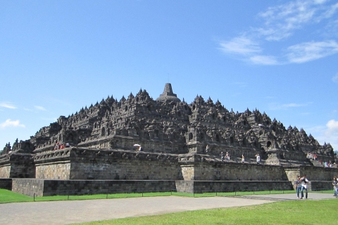 Yogyakarta Borobudor Besteigung und Prambanan TourGeführte Tour auf Englisch, Eintrittskarte mit Mineralwasser