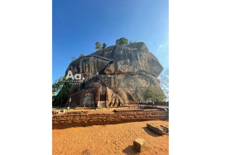 Desde Arugambay: Excursión de un día a Sigiriya, la Roca del León