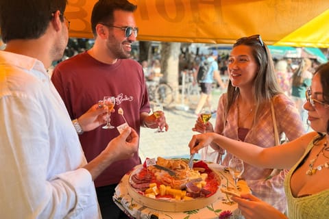 Munich: Eat Like a Local! Food Tour with Beer & Dessert