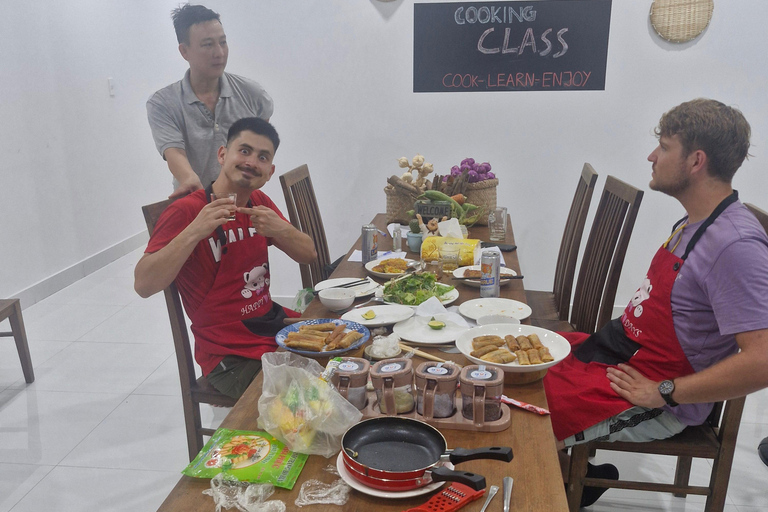 Hoi An: Authentic Vietnamese Cooking Class & Market Tour Hoi An: Authentic Vietnamese Cooking Class & Market Tour