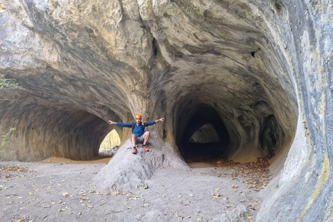 Brașov: Guided Gorge Hike, Caves, and Via Ferrata Adventure Brașov: Guided Hike and Caves
