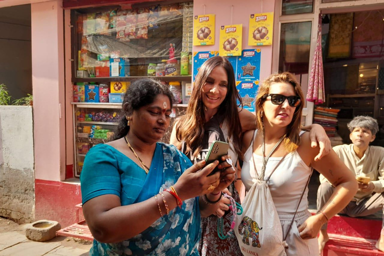 Varanasi: rejs o wschodzie słońca i wycieczka piesza