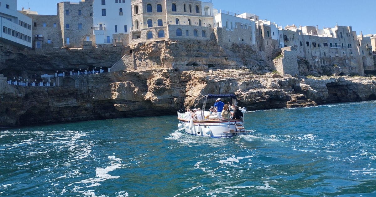 Monopoli Tour En Bateau De 2 5 Heures Vers Les Grottes De Polignano A monopoli-tour-en-bateau-de-2-5-heures-vers-les-grottes-de-polignano-a