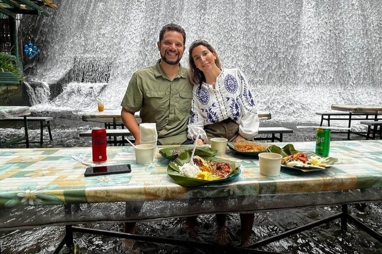 Manila Villa Escudero Private Day Tour with Lunch