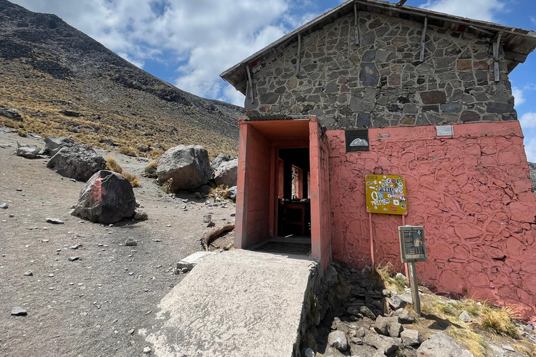 Szczyt Orizaba, północna ściana: Trening u podnóża lodowcaPółnocna ściana Pico de Orizaba: trening u podstawy lodowca
