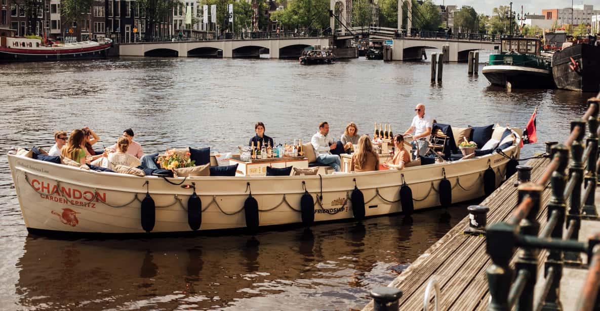Afbeelding 20 van Amsterdam: Luxe rondvaart – optioneel uit te breiden met onbeperkte cocktails en snacks