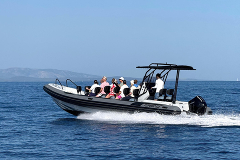 Makarska: 3-Island Speedboat Tour with Cave and Blue Lagoon Tour with Pick-up