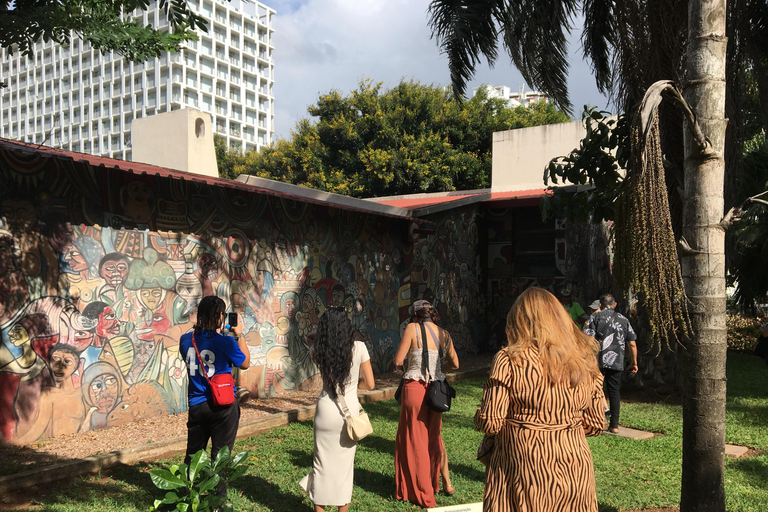Maputo: Art Walking Tour