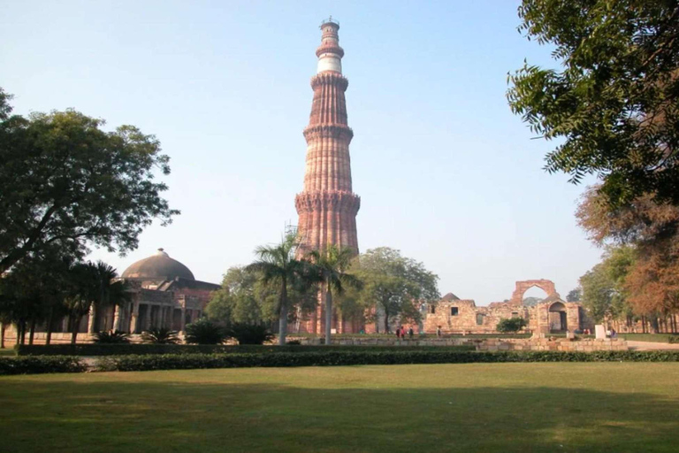 Delhi: Private Full-Day City Tour of New Delhi & Old Delhi Guided Tour Without Entry Tickets