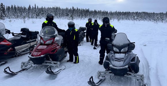 Kiruna: Snowmobile Tour with Icehotel Visit and Fika