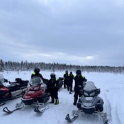 Kiruna : excursion en motoneige avec visite de l’Icehotel et pause café