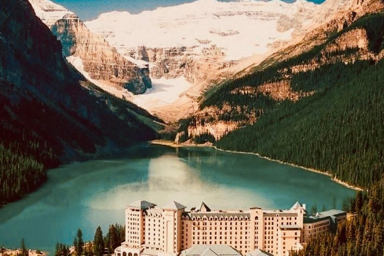 From Canmore/Banff: Moraine Lake & Lake Louise Hiking Tour
