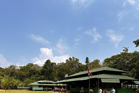 Puerto Jimenez: Parque Nacional Corcovado 2 Dias 1 Noche (boat in &amp; out)