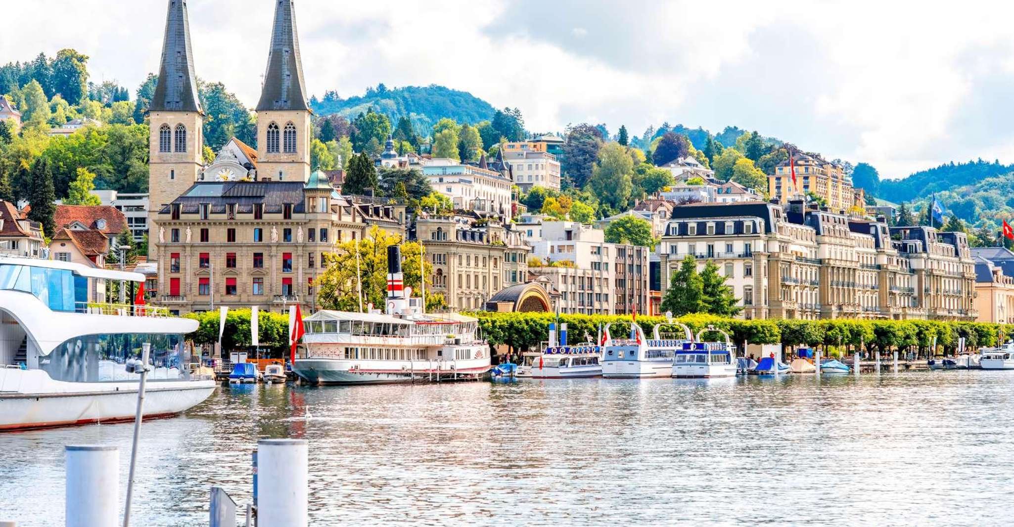 Interlaken,Private DayTrip to Mt Titlis, Engelberg & Lucerne - Housity