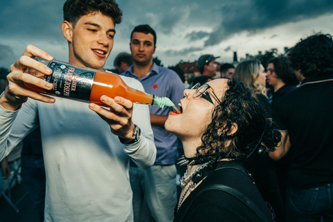 I Prag: Spritkryssning med 2 timmars öppen bar och klubbinträde