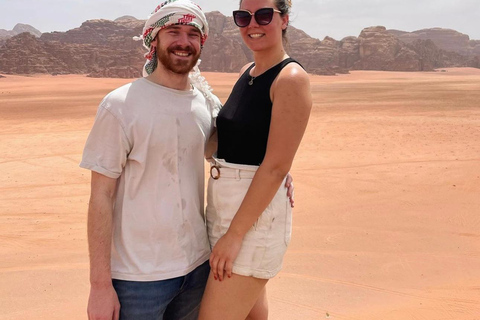 Wadi Rum: Overnight Jeep Tour with Meals and Sandboarding