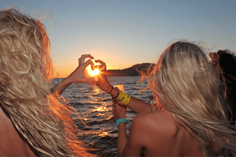 Cannes: Partyboot met live DJ